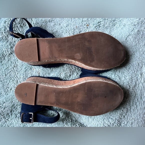 Marc Fisher Blue leather women’s sandals size 10 - Picture 5 of 6